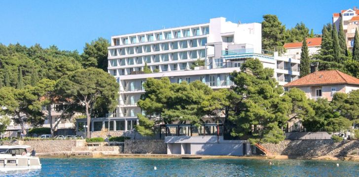 Viešbutis CAVTAT įsikūręs Kroatija.
