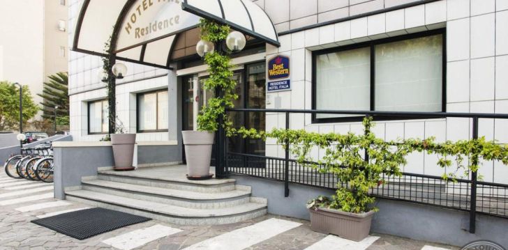 Apsistokite BEST WESTERN HOTEL RESIDENCE ITALIA viešbutyje už gerą kainą. 