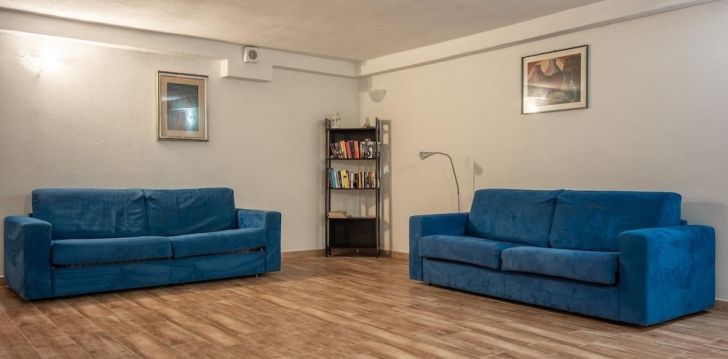 Viešbutis RESIDENCE CRISTAL BLU įsikūręs Italija.