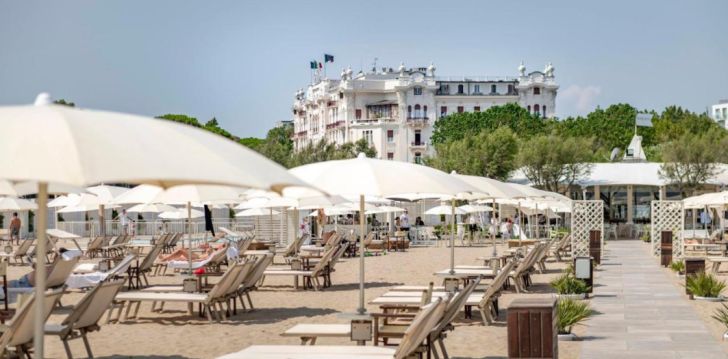 Atostogos Italija – apsistokite viešbutyje GRAND HOTEL RIMINI