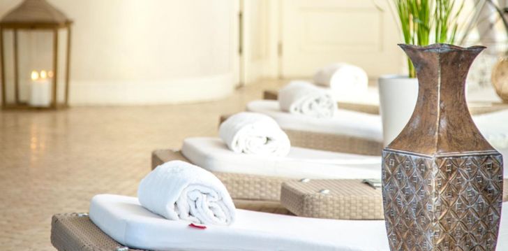 Jaukus viešbutis GRAND HOTEL RIMINI, jūsų atostogoms