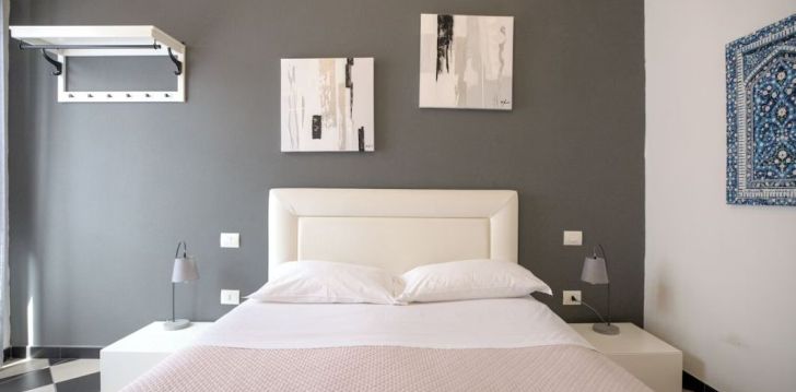 Apsistokite MANÌ ROOMS viešbutyje už gerą kainą.