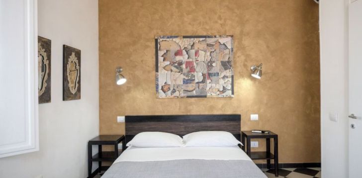 Viešbutis MANÌ ROOMS įsikūręs Italija.