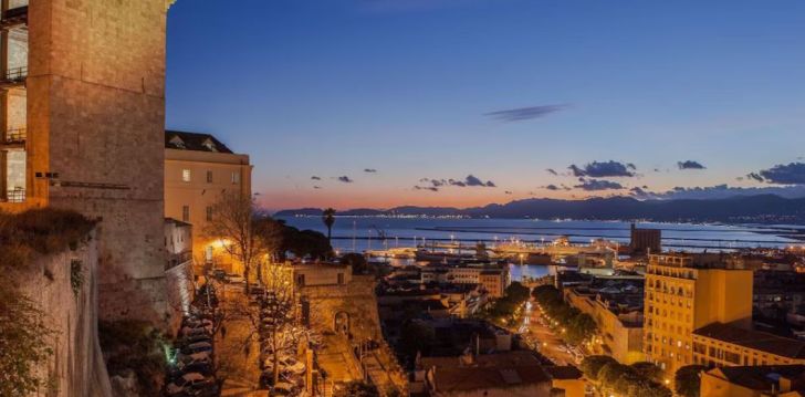Rinkitės viešbutį MANÌ ROOMS kelionei į Italija
