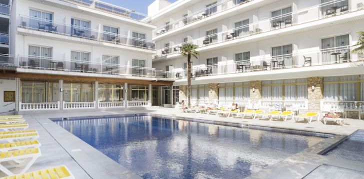 Apsistokite HOTEL IBERSOL SORRA D'OR viešbutyje už gerą kainą. 