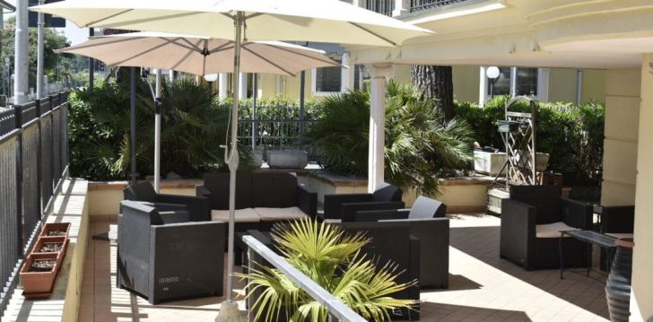 Apsistokite HOTEL PERLA VERDE viešbutyje už gerą kainą. 