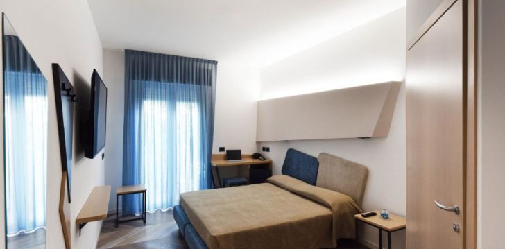 Apsistokite COLOR HOTEL RIMINI viešbutyje už gerą kainą.