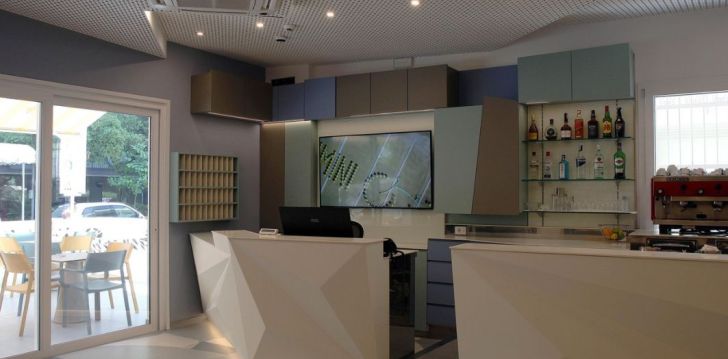 Nepraleisk progos pailsėti už gerą kainą - viešbutyje COLOR HOTEL RIMINI