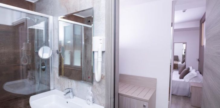 Planuoji kelionę į Italija? apsistokite 4 viešbutyje HOTEL BABY. 
