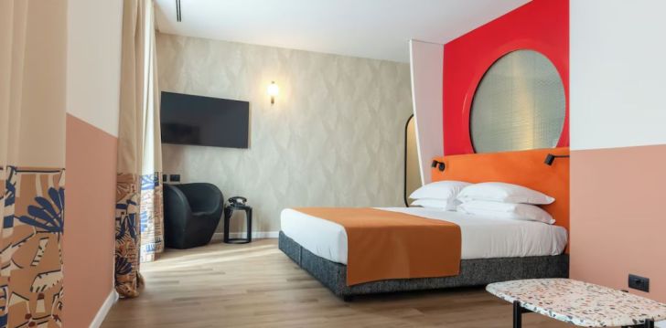 Viešbutis DUOMO HOTEL įsikūręs Italija.