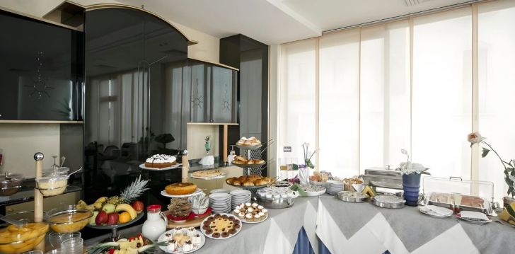 Planuoji kelionę į Italija? apsistokite 4 viešbutyje HOTEL LEVANTE RIMINI. 