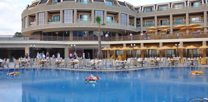 Atostogos Turkija – apsistokite viešbutyje ELAMIR RESORT HOTEL