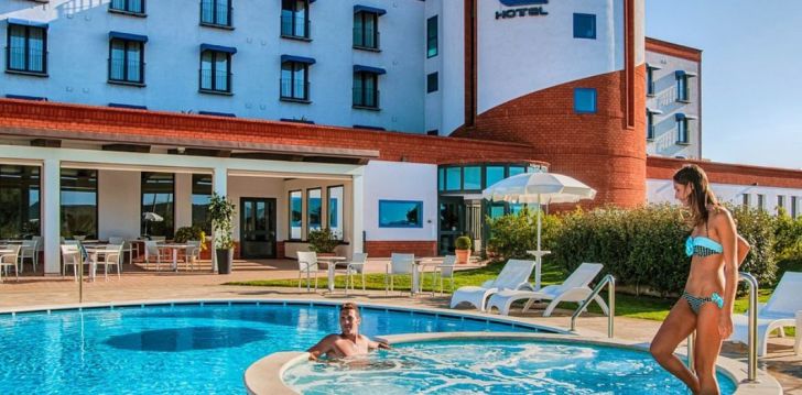 Planuoji kelionę į Italija? apsistokite 4 viešbutyje LU HOTEL CARBONIA.