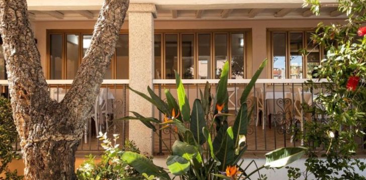 Viešbutis DONATELLA HOTEL POSADA įsikūręs Italija. 