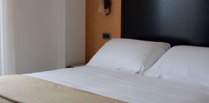Rinkitės viešbutį HOTEL DU SOLEIL kelionei į Italija