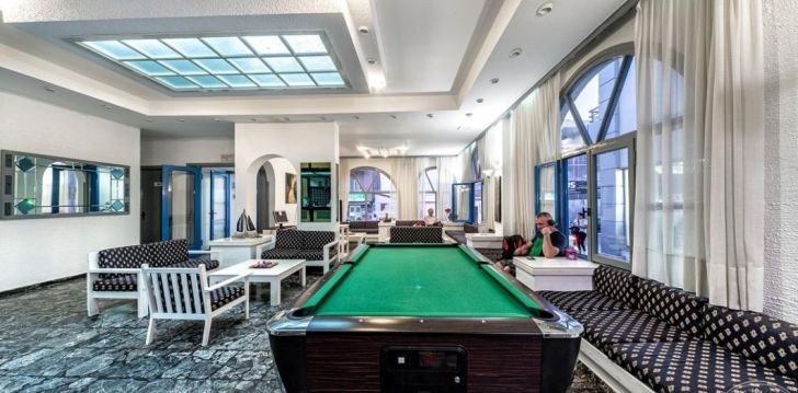 Planuoji kelionę į Graikija? apsistokite 2 viešbutyje IRO HOTEL.