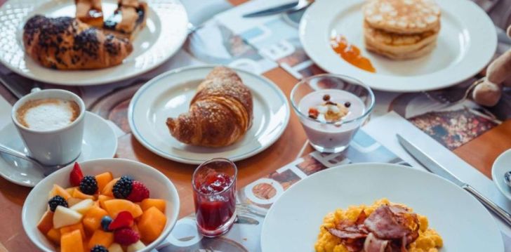 Viešbutis NOVOTEL TORINO CORSO GIULIO CESARE įsikūręs Italija.