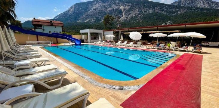 Atsipalaiduokite kalnų apsuptyje CASTLE PARK HOTEL Turkijoje! 1