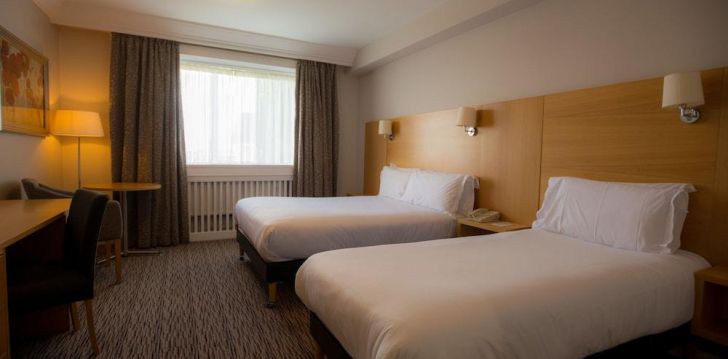 Apsistokite PARK INN BY RADISSON SHANNON viešbutyje už gerą kainą.