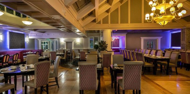 Apsistokite TREACYS OAKWOOD HOTEL viešbutyje už gerą kainą.