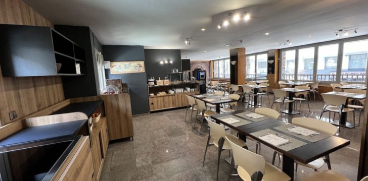 Apgyvendinimas 4* IMPERIAL ATIRAM