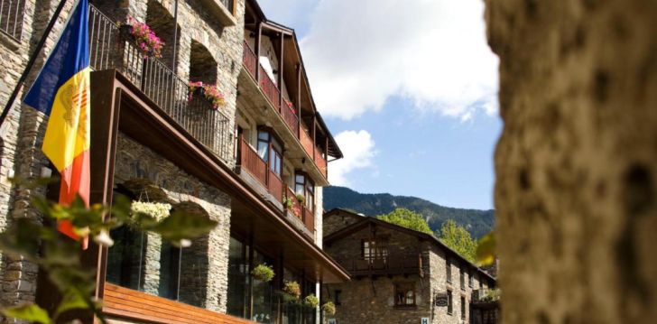 HOTEL SANTA BARBARA DE LA VALL D'ORDINO - klientų vertinamas, kaip geras kainos ir kokybės santykis. 