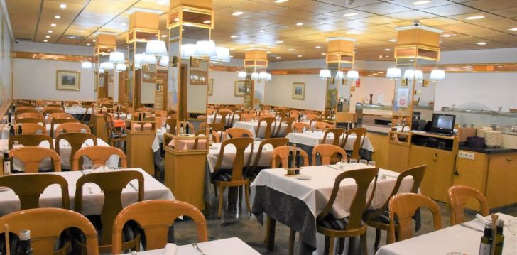Tavęs laukia poilsis Andora įsikūrusiame HOTEL EUREKA