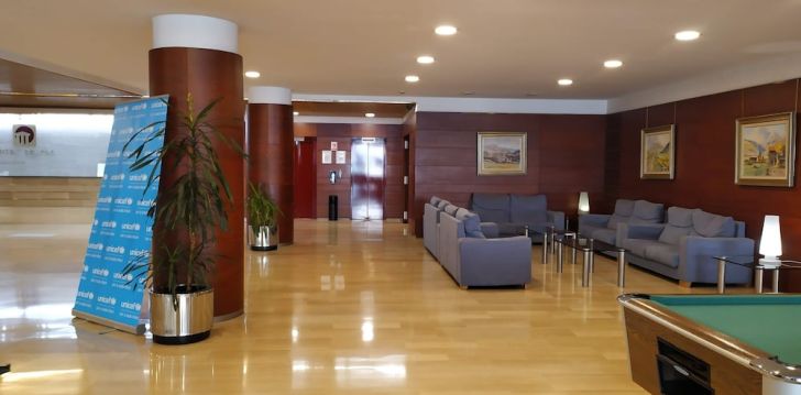 TULIP INN ANDORRA DELFOS HOTEL - klientų vertinamas, kaip geras kainos ir kokybės santykis.