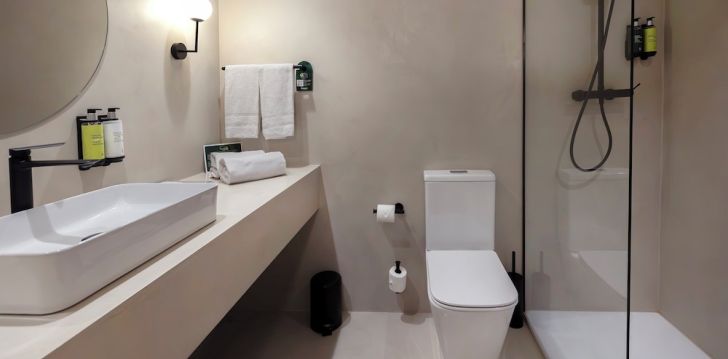 Rinkitės viešbutį TULIP INN ANDORRA DELFOS HOTEL kelionei į Andora
