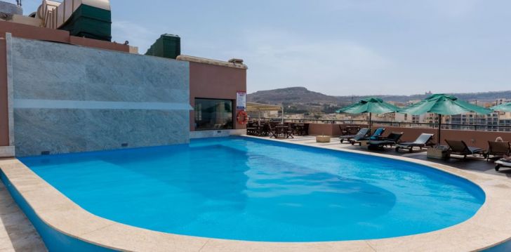 Apsistokite HOTEL CALYPSO viešbutyje už gerą kainą.