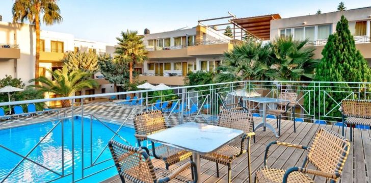 Viešbutis KAVROS RESORT įsikūręs Graikija.