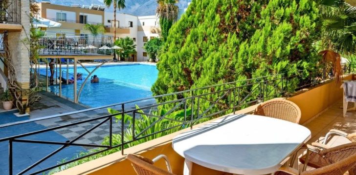 Rinkitės viešbutį KAVROS RESORT kelionei į Graikija