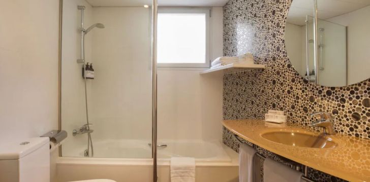 Patogus viešbutis jūsų kelionei – 4* YOMO MOLA PARK