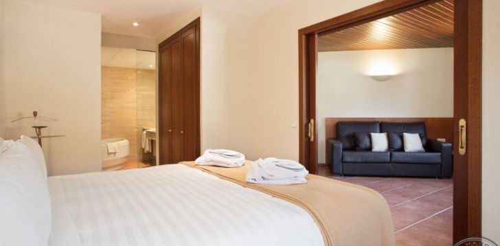Apsistokite ABBA XALET SUITES HOTEL viešbutyje už gerą kainą.
