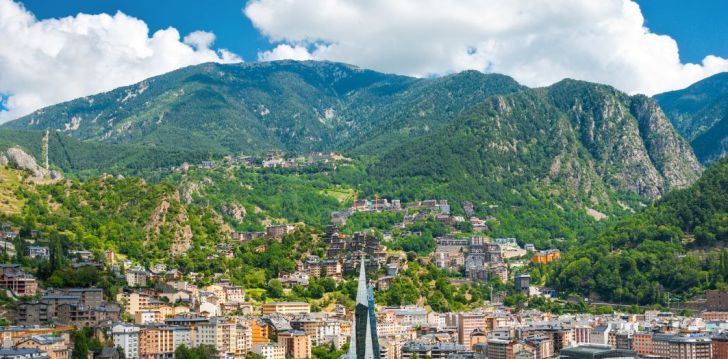 Tavo atostogos prasideda viešbutyje HOTEL EUREKA