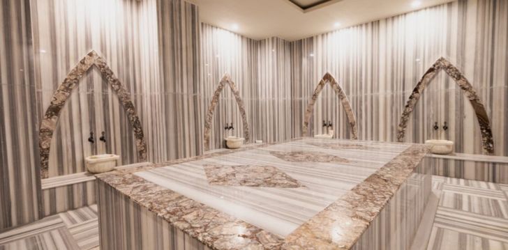 Apsistokite GRANADA LUXURY RED (Adults Only 16+) viešbutyje už gerą kainą.