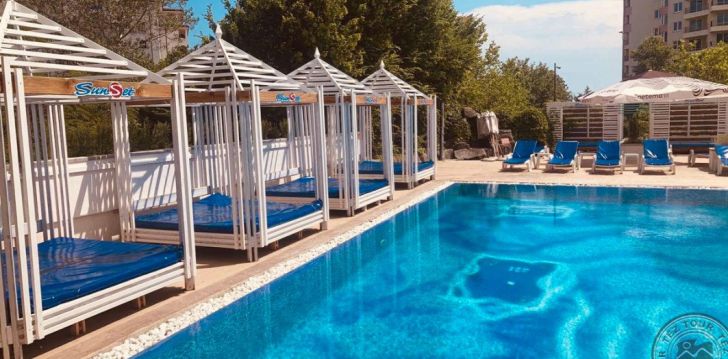 Apsistokite SUNSET HOTEL viešbutyje už gerą kainą. 