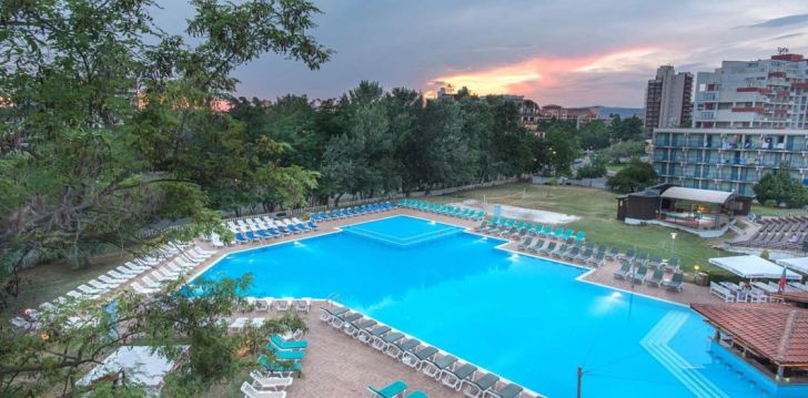 Apsistokite HOTEL POMORIE SUN viešbutyje už gerą kainą. 