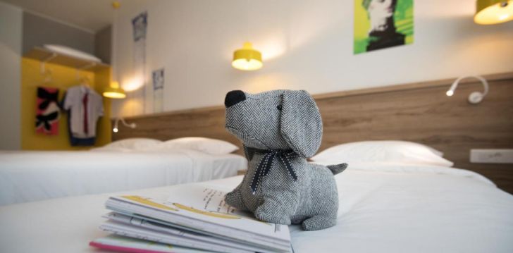 Viešbutis IBIS STYLES ATHENS ROUTES įsikūręs Graikija.