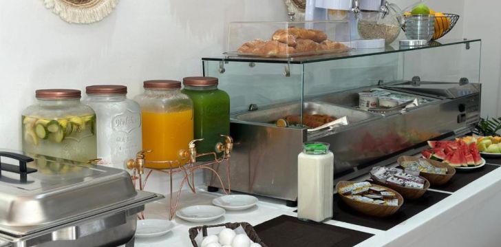 Apsistokite BLISS HOTEL viešbutyje už gerą kainą.