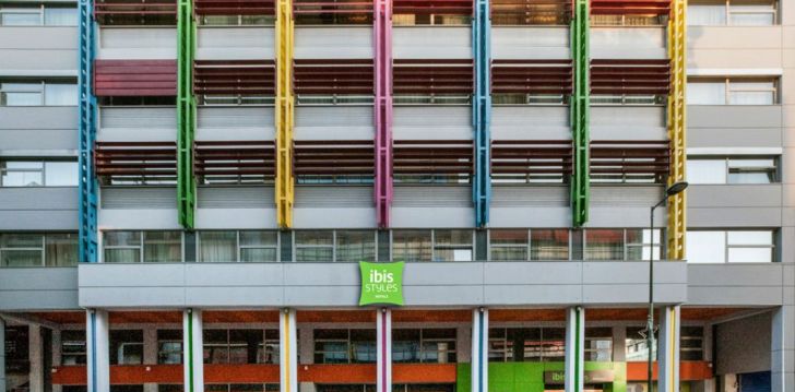 Jaukus viešbutis IBIS STYLES ATHENS ROUTES, jūsų atostogoms