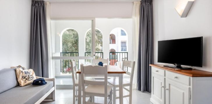 HOTEL LEOPARDI - klientų vertinamas, kaip geras kainos ir kokybės santykis. 