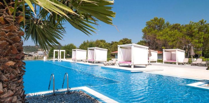 AZUL BEACH RESORT MONTENEGRO BY KARISMA - klientų vertinamas, kaip geras kainos ir kokybės santykis. 