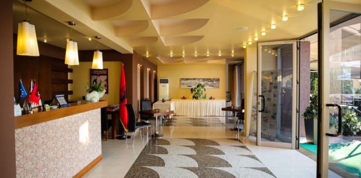 Atostogos Albanija – apsistokite viešbutyje AMBASSADOR HOTEL