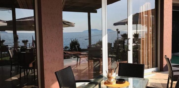 Planuoji kelionę į Albanija? apsistokite 3 viešbutyje AMBASSADOR HOTEL.