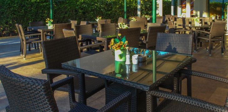 Planuoji kelionę į Bulgarija? apsistokite 4 viešbutyje GRAND HOTEL SUNNY BEACH.