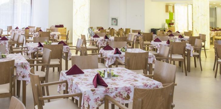 GRAND HOTEL SUNNY BEACH - klientų vertinamas, kaip geras kainos ir kokybės santykis.