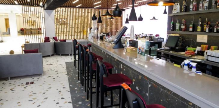 Geras kainos ir kokybės santykis atostogoms - viešbutis GRAND HOTEL SUNNY BEACH