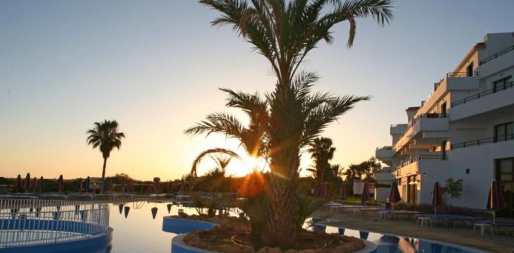 Planuoji kelionę į Kipras? apsistokite 3 viešbutyje CORALLIA BEACH HOTEL APTS.