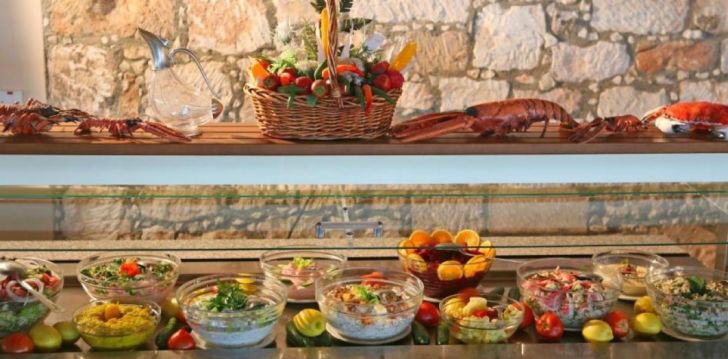 Geras kainos ir kokybės santykis atostogoms - viešbutis CORALLIA BEACH HOTEL APTS